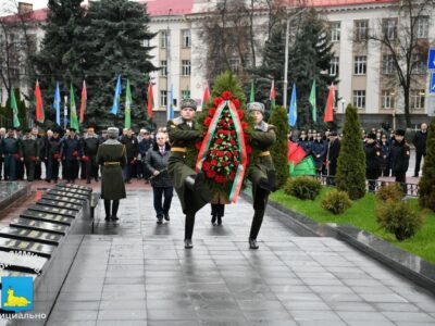 Митинг на пл. Труда у Вечного огня