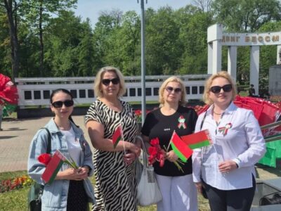 Митинг и церемонии возложения цветов к братской могиле на Аллее Героев, посвященном Дню Победы 9мая