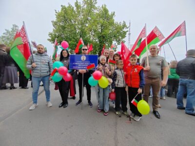 Торжественное шествие по улице Советской до площади Ленина