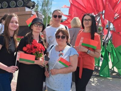 Митинг и церемония возложения цветов к памятнику К. К. Рокоссовскому